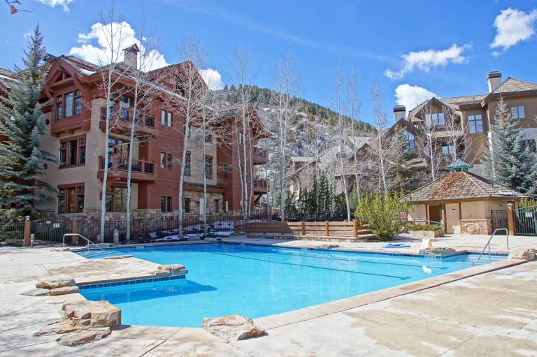 House  Bachelor Gulch