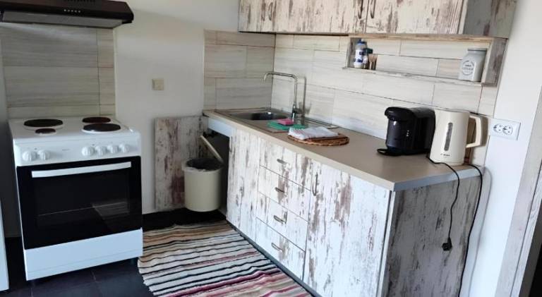 Vacation home with patio | Close to the beach | Dogs allowed — photo 5