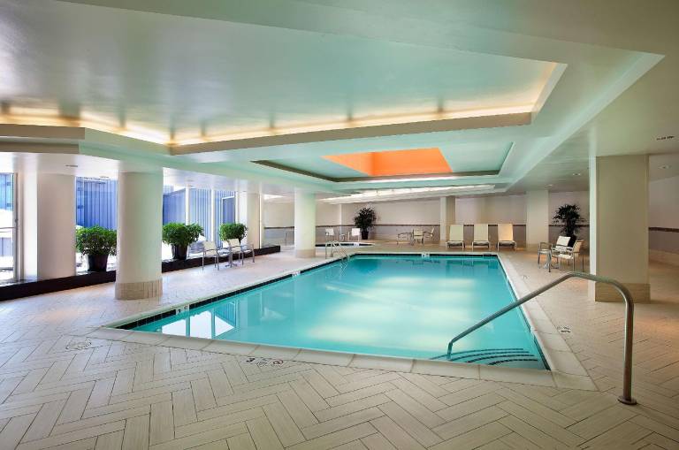 Embassy Suites by Hilton Washington DC Chevy Chase Pavilion — photo 4