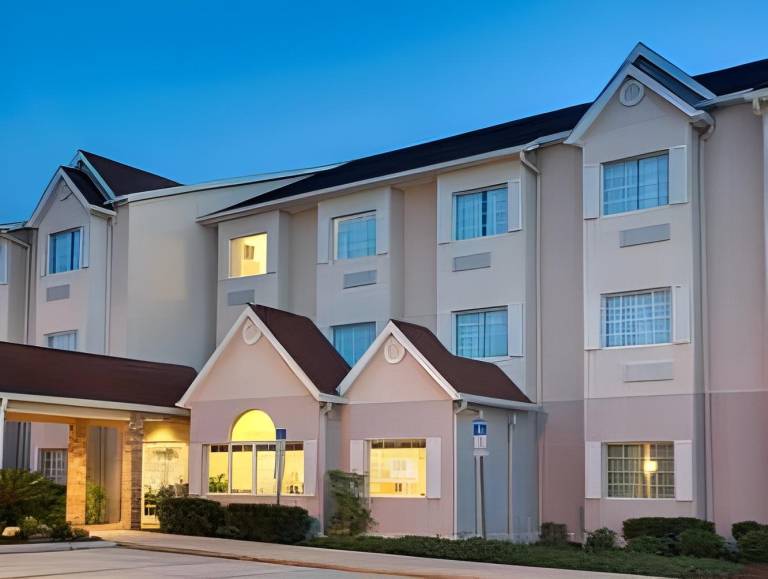 Microtel Inn & Suites by Wyndham Lady Lake/The Villages in Lady Lake, FL