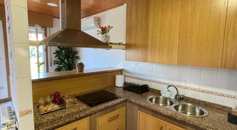 Charming vacation home with terrace, yard & private pool | Pets allowed — photo 2