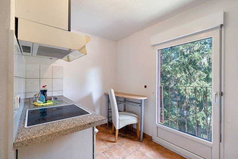 Holiday apartment with fast internet, heated pool & patio | River view | Good for workation | Pets are welcome — photo 5