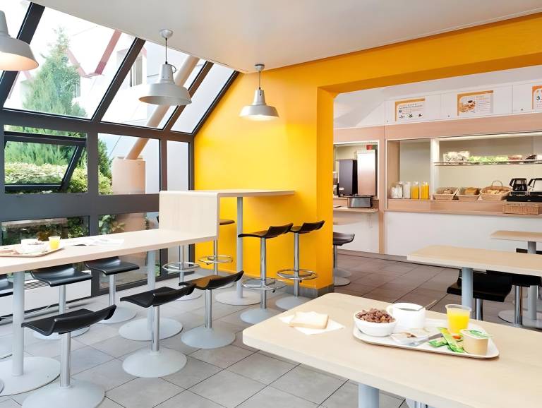 Brit Hotel Essentiel Limoges Nord Calme, Parking gratuit, acces rapide A20 — photo 4