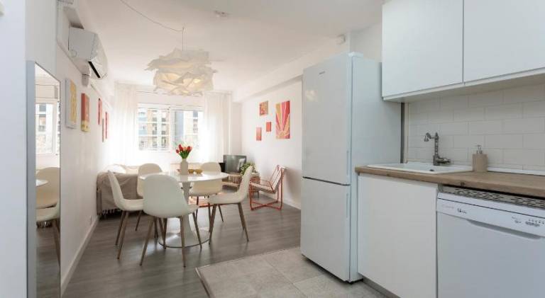 Apartment with 3 rooms for 5 persons in Barcelona