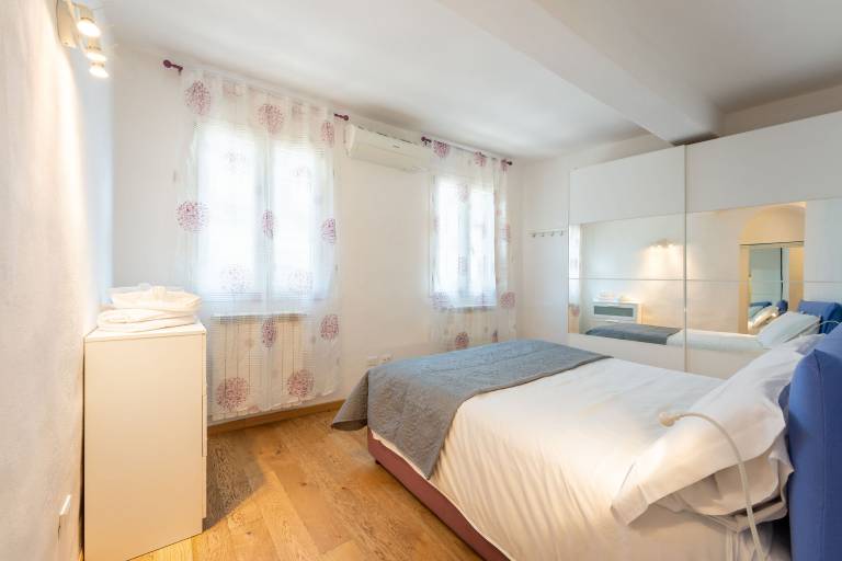 Fully equipped apartment | Next to Florence Cathedral | City view | Suitable for remote work | Dogs allowed — photo 3