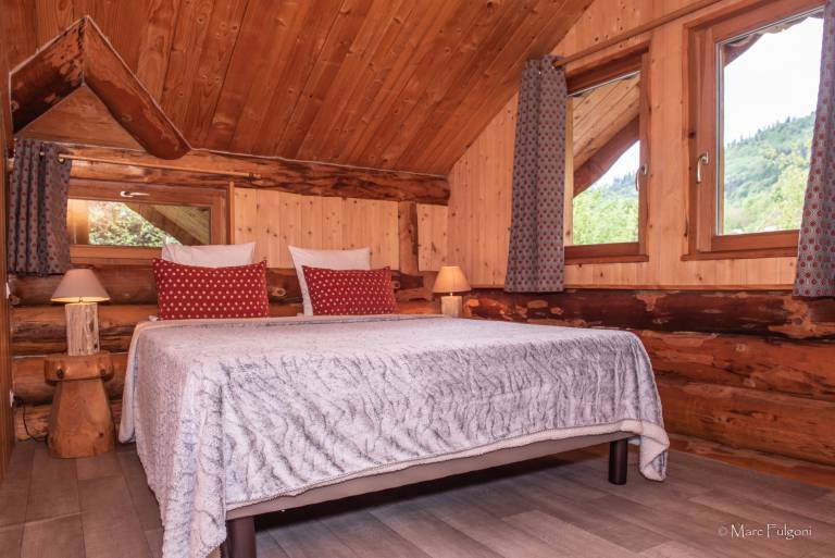 Chalet with patio, garden & barbeque — photo 5