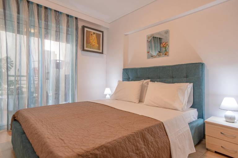 Flat w. Parking next to Flisvos Marina & SNFCC in Glyfada