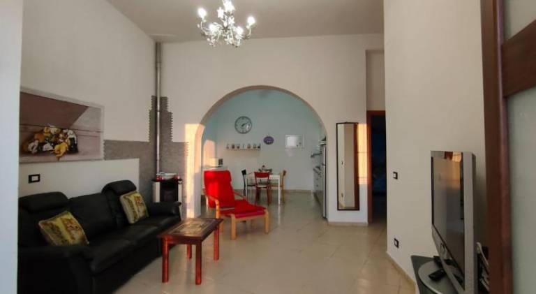 House with 2 rooms for 4 persons — photo 2