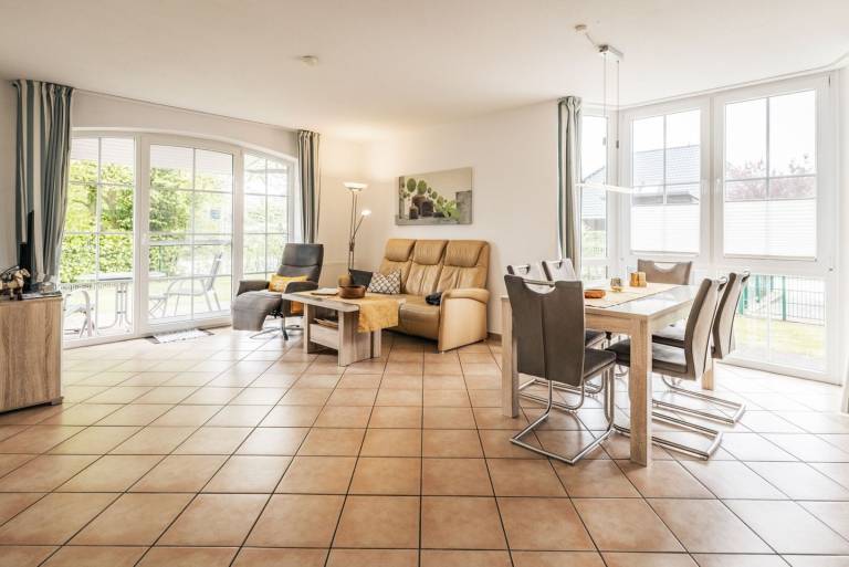 Rollstuhlfreundliche Wohnung an der Oase