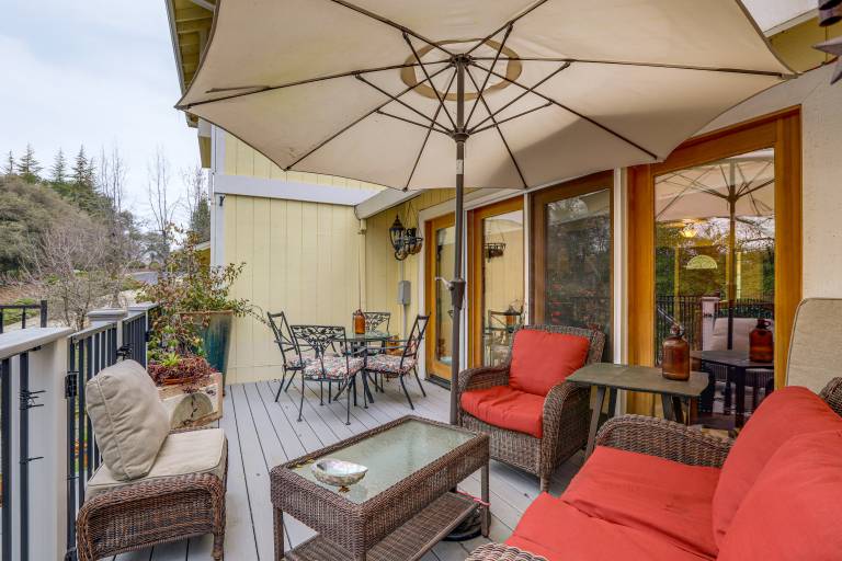 Hot Tub & Huge Patio: Home 5 Mi to Old Town Auburn — photo 2