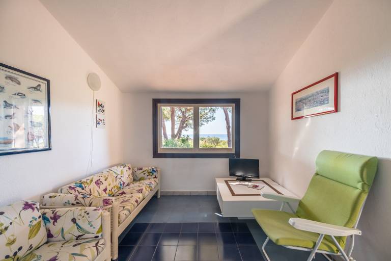 Rental apartment with pool & terrace | Sea view | Next to the beach | Pets are welcome — photo 4