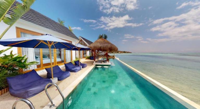Segara Seaside Resort in Ceningan Island