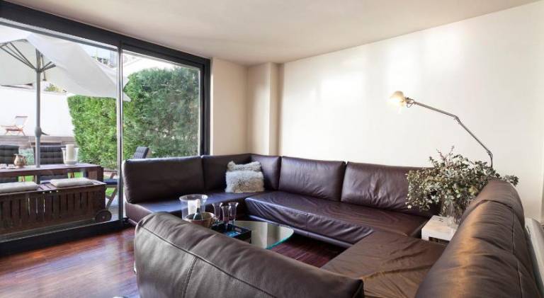 Apartment with terrace, yard & private pool — photo 2