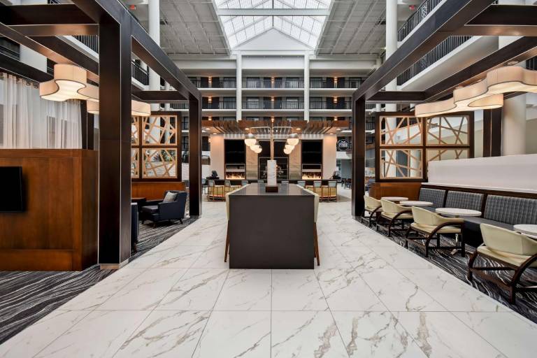Embassy Suites by Hilton Syracuse — photo 2