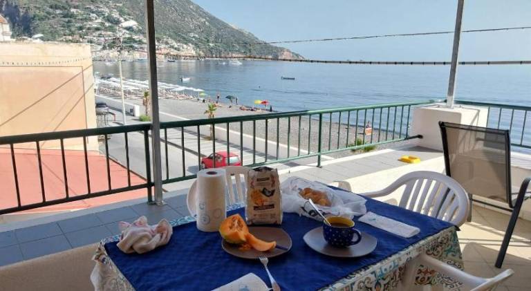 Holiday apartment with terrace — photo 5