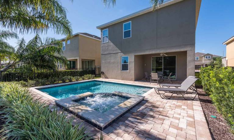 House with private pool & jacuzzi in Kissimmee, FL