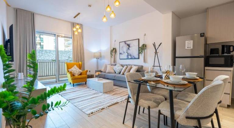 Luxury 1BR at Waters Edge in Yas Island Escape in Abu Dhabi
