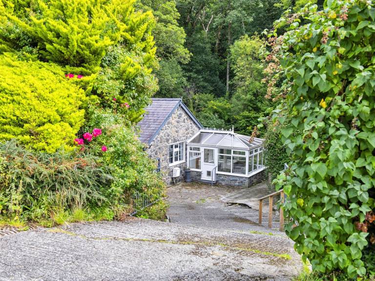 House with 3 rooms for 5 persons — photo 4