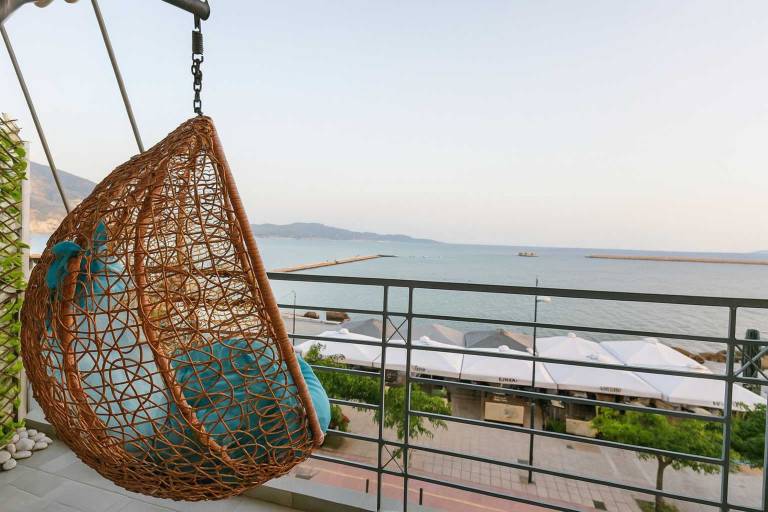 Seafront Kalamata Haven - Blue Luxury Suite — photo 2