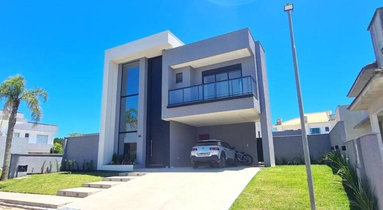Beautiful house with pool | Pets are welcome in Florianópolis