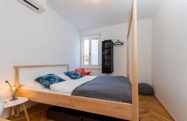 Apartment with patio | City view — photo 5
