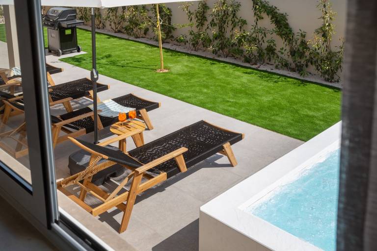 Big villa with private pool, terrace & BBQ | Pets allowed — photo 4
