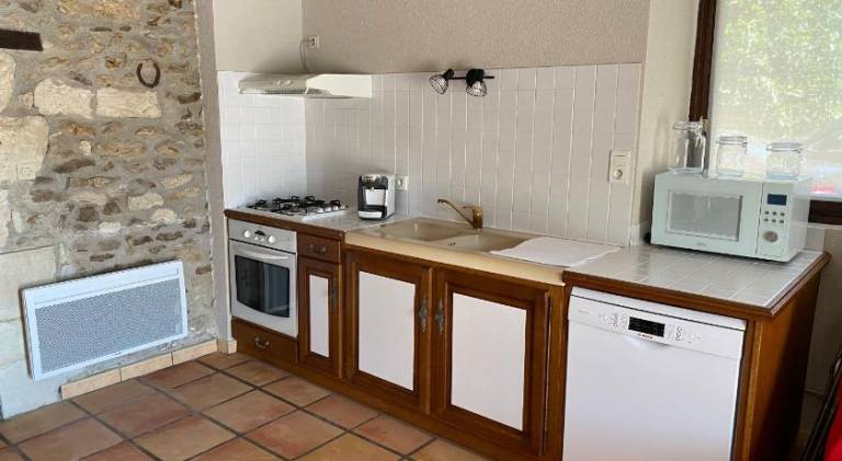 Villa with pool & hot tub | Pet-friendly — photo 5