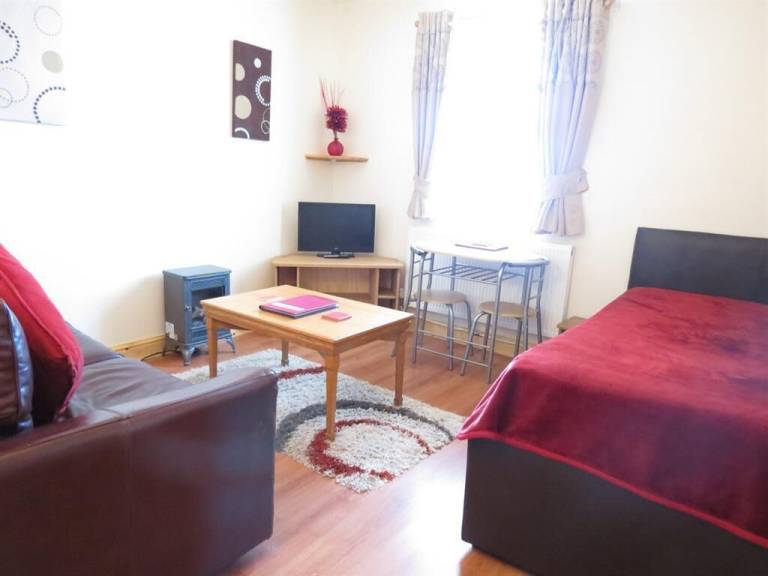 Apartment Great Malvern