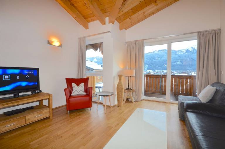 Bright, modern apartment, wonderful location with stunning views — photo 5