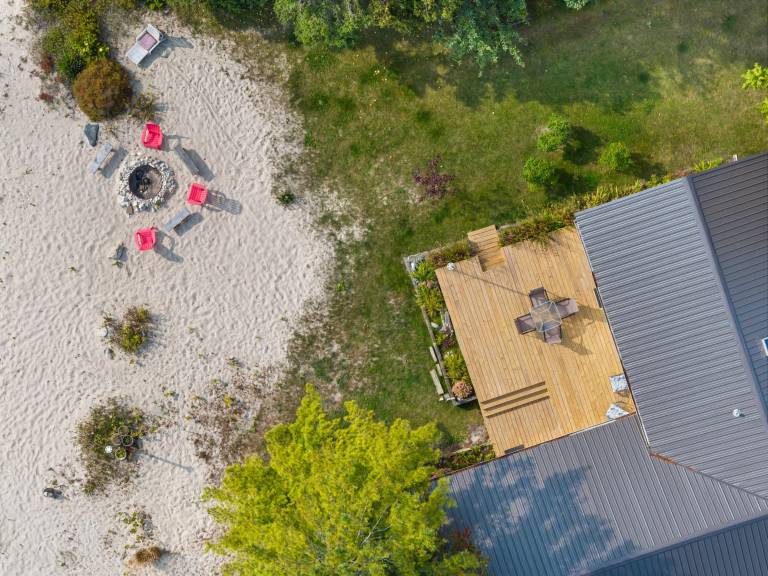 Lake Huron Beachfront Home~Mackinac Island Views! — photo 3