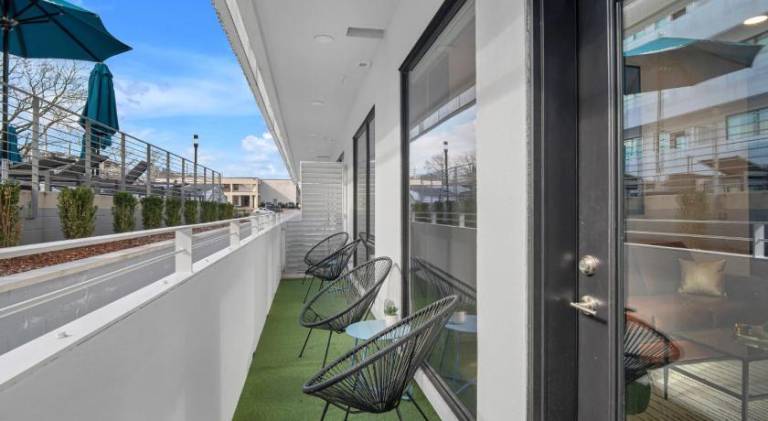 Fully equipped nice house with patio, private pool & barbeque | Suitable for remote work | Pets allowed — photo 4