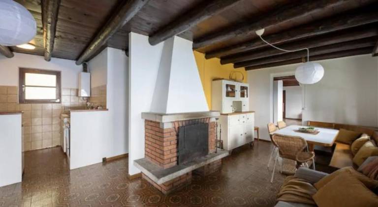 Chalet with yard, BBQ & patio | Ski nearby | Pets are welcome — photo 3