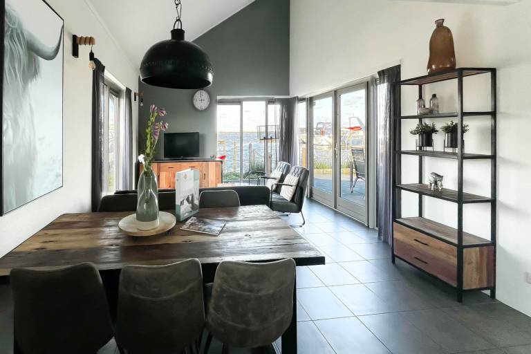 House with yard & patio | Sea view — photo 4