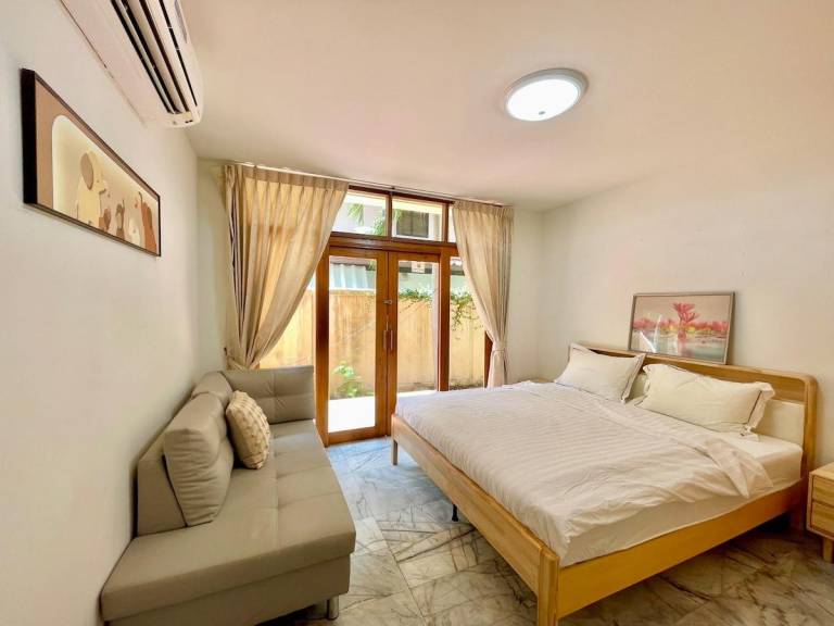 Nice vacation home with patio | Beach nearby | Pet-friendly — photo 2