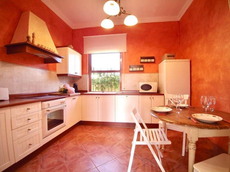 Vacation home | Beach nearby | Suitable for remote work | Pet-friendly — photo 4