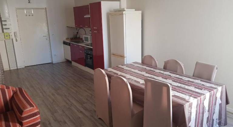 Apartment with 2 rooms for 6 persons — photo 4