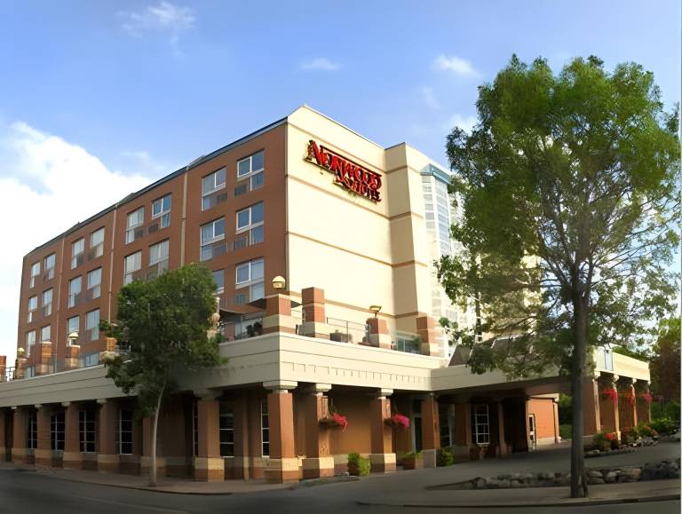Norwood Hotel in Winnipeg, MB