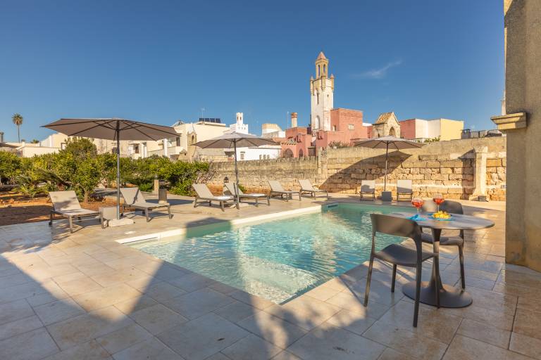 Child-friendly pleasant villa with private pool, jacuzzi & garden | Nature view | Pet-friendly — photo 4