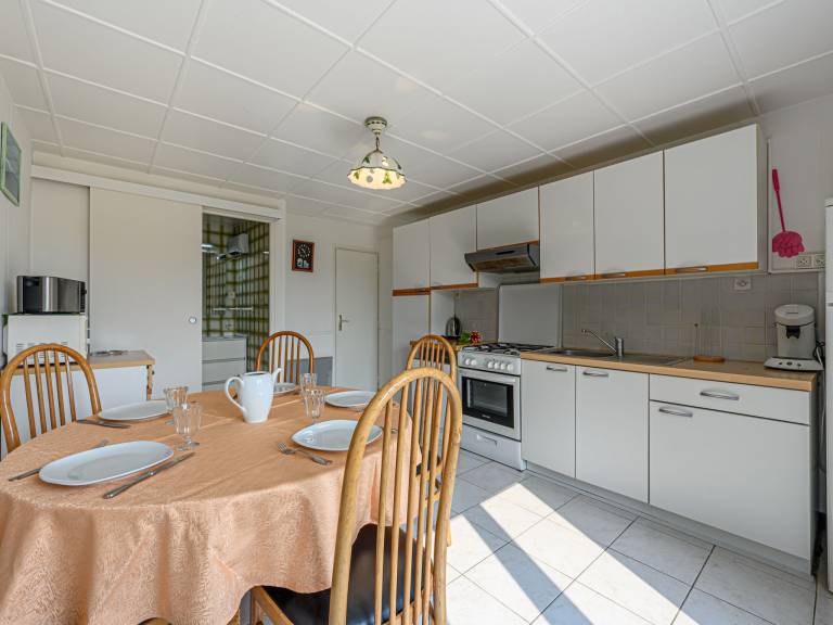 Fully equipped house with BBQ, garden & patio | Dogs allowed — photo 3