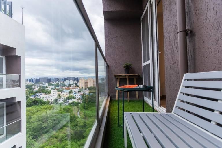 Pleasant vacation home with terrace & yard | Suitable for remote work | Pets are welcome — photo 3