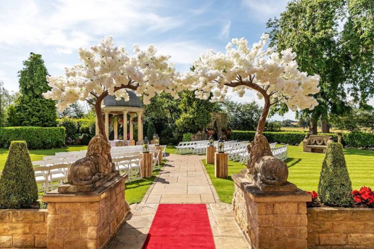 Rogerthorpe Manor Hotel