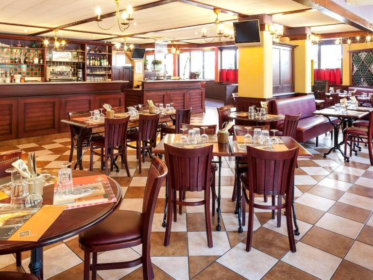 B&B HOTEL Lourdes Centre Gare 3 étoiles — photo 3