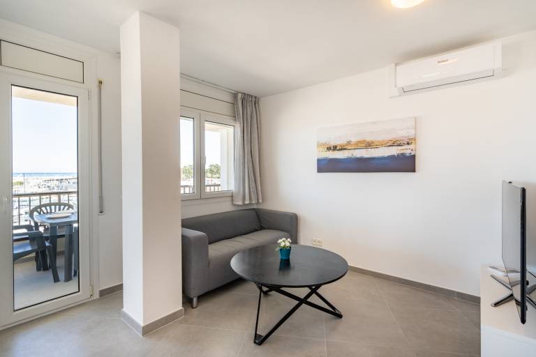 Fully equipped wonderful rental apartment with terrace | Close to the beach | Pet-friendly — photo 3