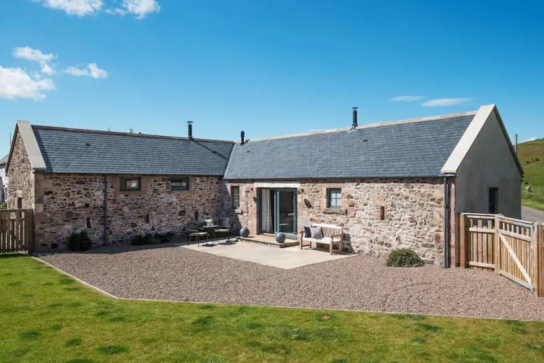 House  Kirk Yetholm