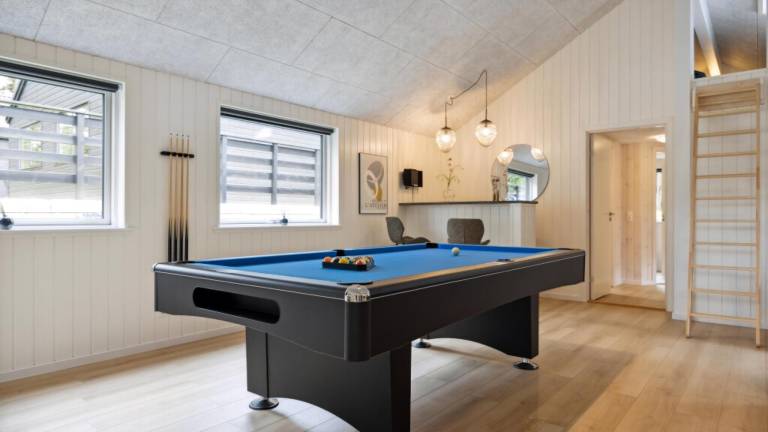 House with private pool, terrace & hot tub — photo 5