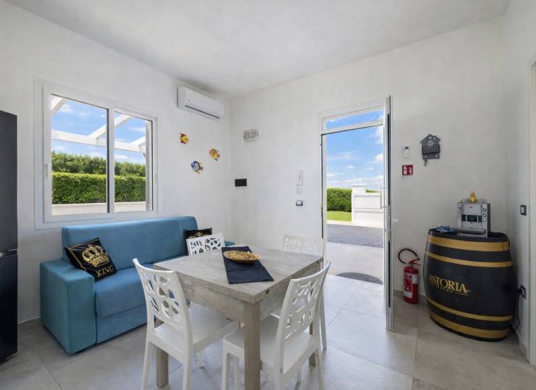Villa Aura del Salento con Giardino Privato, Wi-Fi e Aria Condizionata in Porto Cesareo