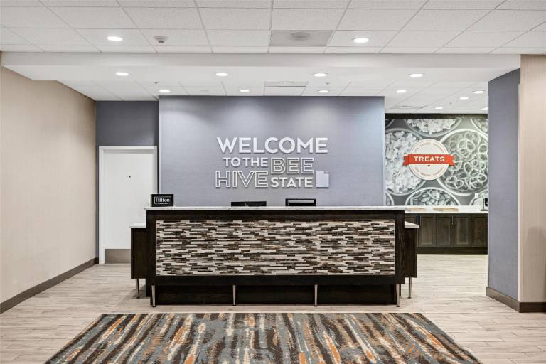 Hampton Inn and Suites by Hilton Logan — photo 5