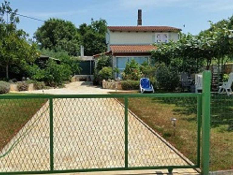 House with terrace, BBQ & yard | Nature view — photo 2