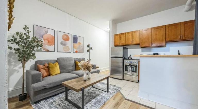 Quaint and Cozy Center City 1BR that Sleeps 4 — photo 2