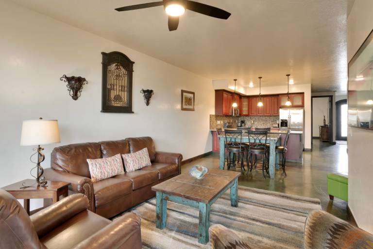 Children-friendly apartment with barbecue & hot tub | Mountain view | Suitable for remote work | Pet-friendly — photo 4